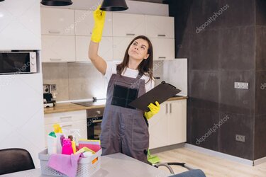 Frühjahrs-Checkliste für Haus, Rollläden und Markisen